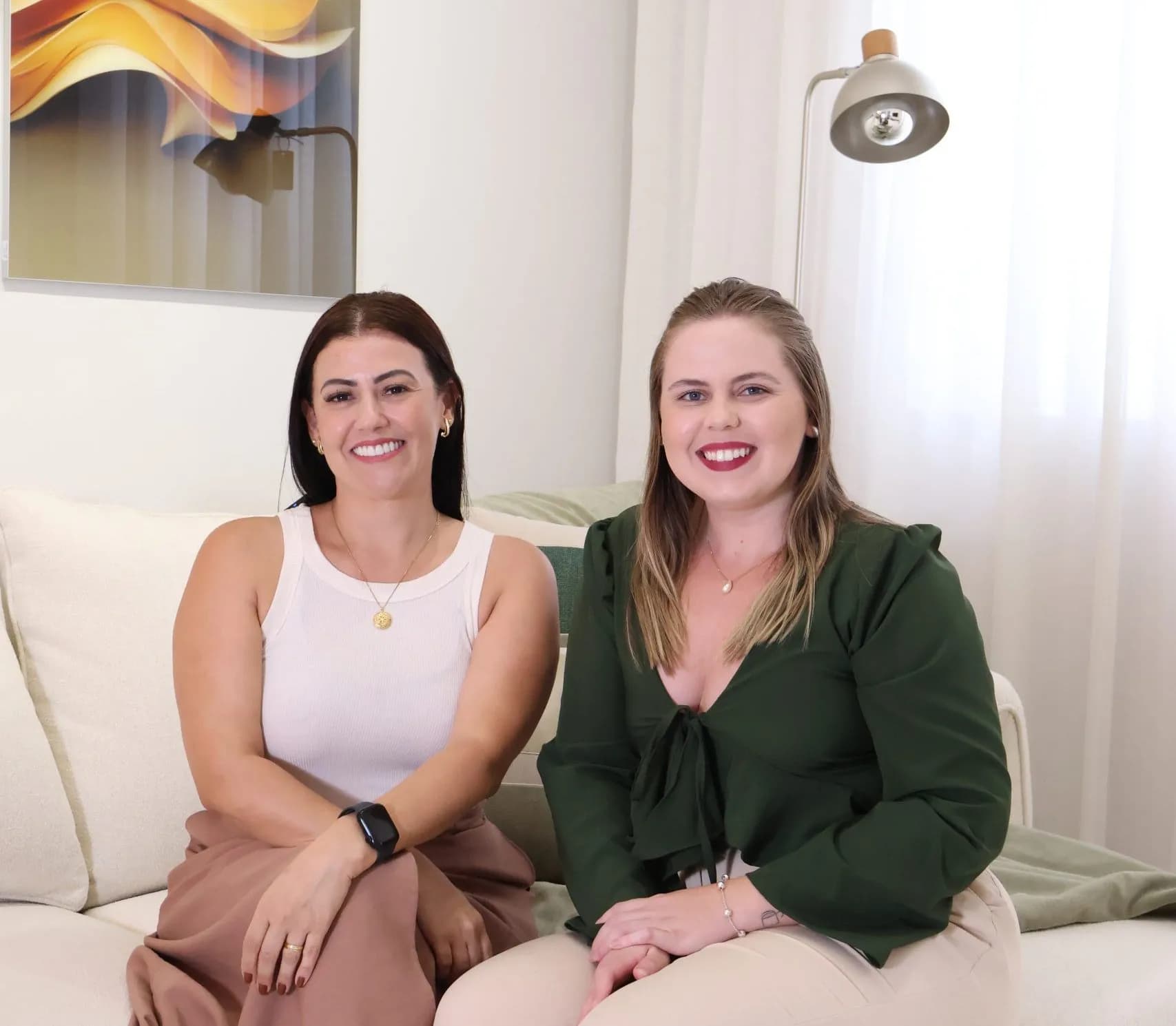 Equipe da Tassi Decor em um ambiente do showroom